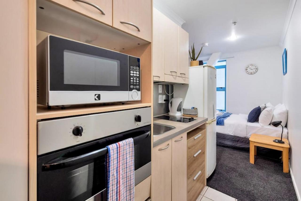 Cute Little Private Studio In The City Окленд Экстерьер фото
